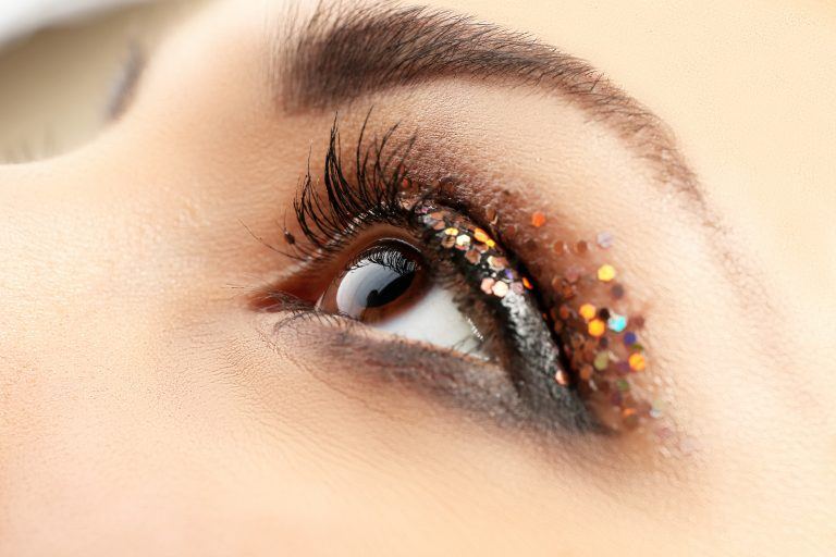 4 Simple Ways to Bring Sparkle Back to Your Eyes Savvy Beauty Guide