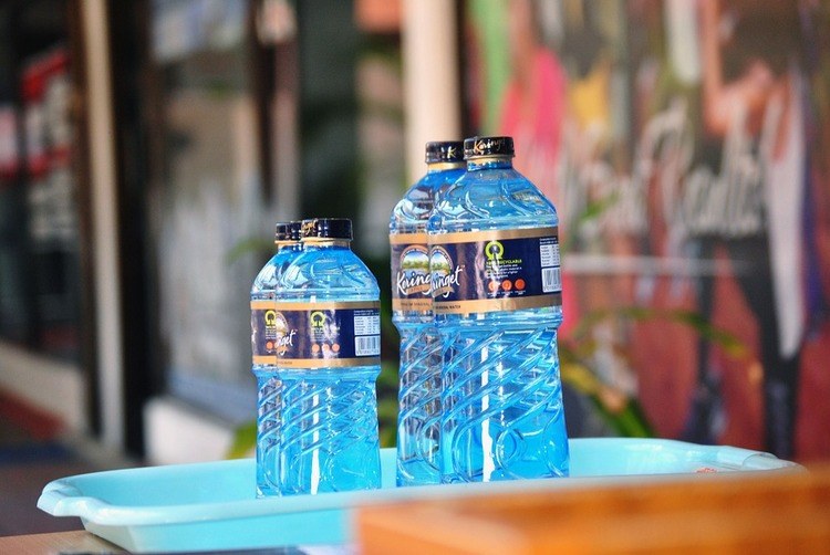 drink enough h2o water